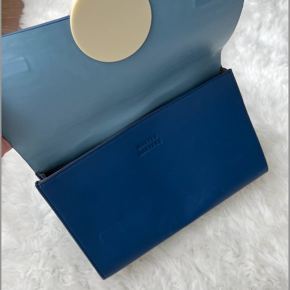 Matter Matters Shoulder/Crossbody Bag - Picture 4 of 6